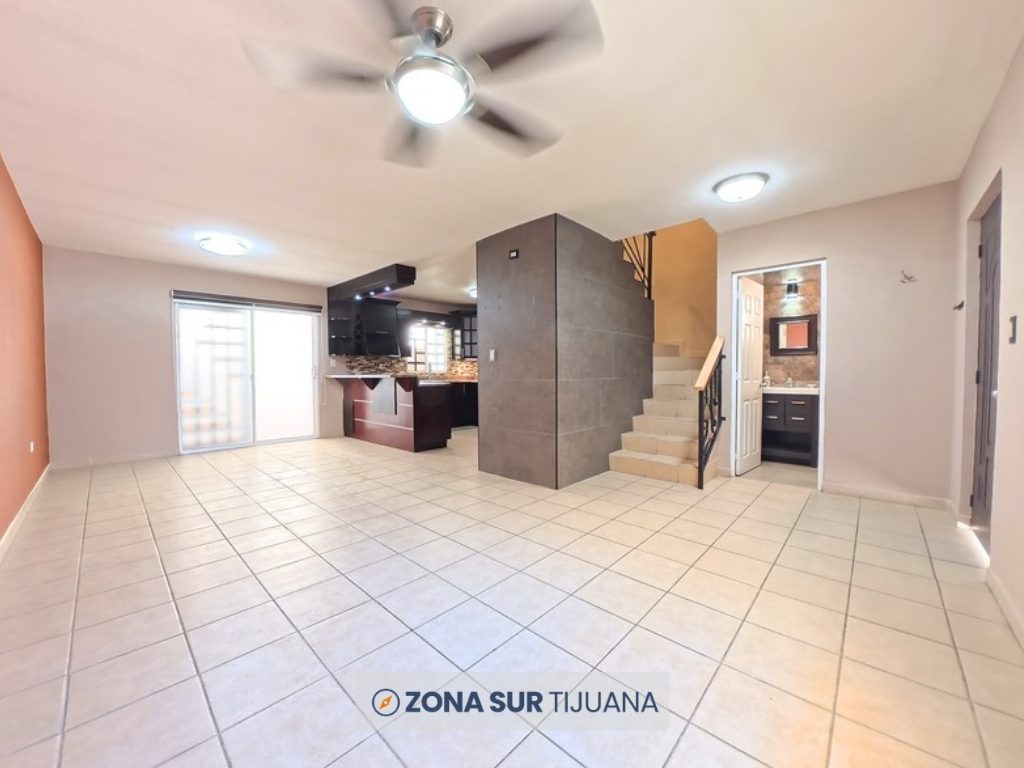 Sala y comedor · Casa en Verona Residencial