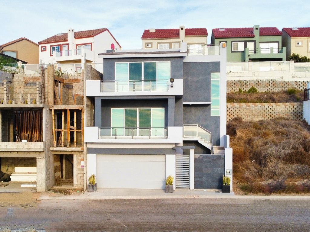 Casa en Venta con Vista al Mar en Tijuana - Soy Rene Gonzalez (1)