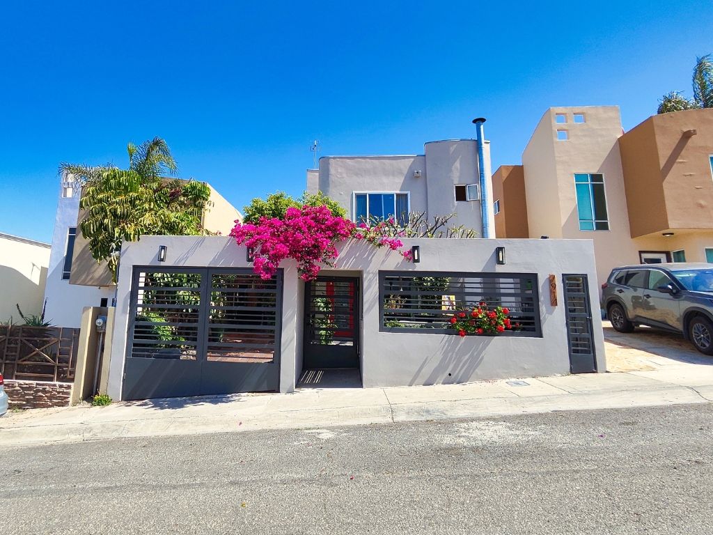 Casa en Venta en Tijuana - San Agustin Residencial - Soy Rene Gonzalez (1)